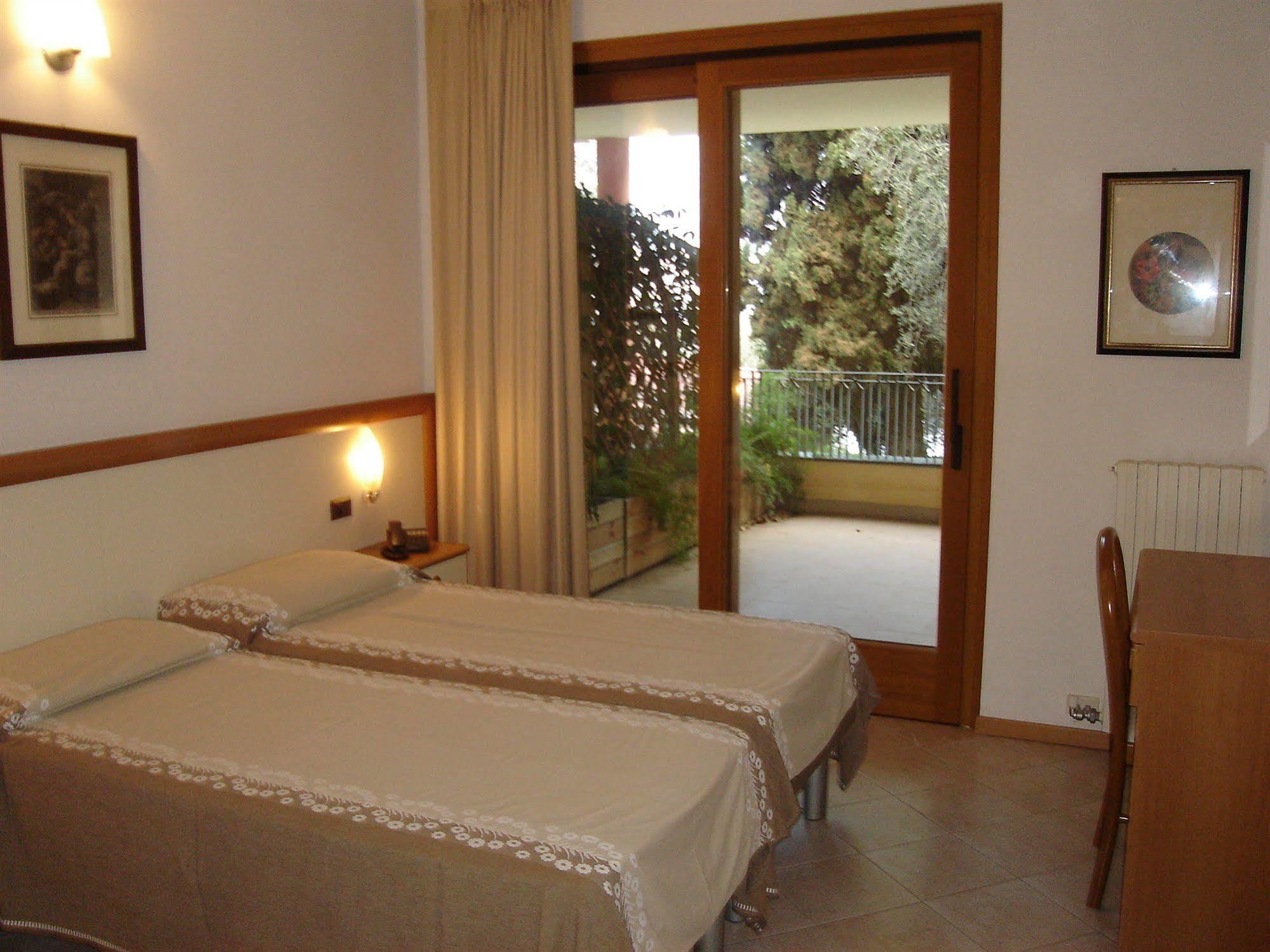 Villa Sopri มัลเชซิเน ภายนอก รูปภาพ
