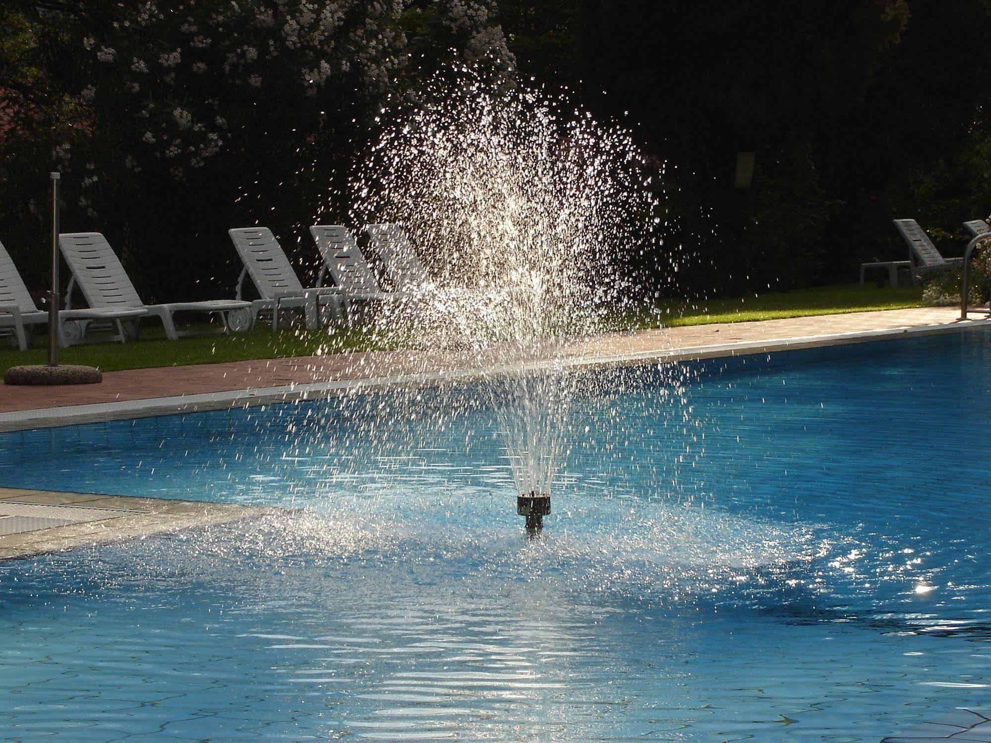 Villa Sopri มัลเชซิเน ภายนอก รูปภาพ
