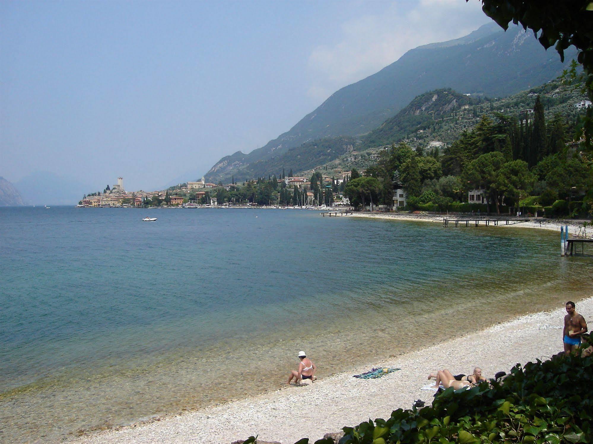 Villa Sopri มัลเชซิเน ภายนอก รูปภาพ